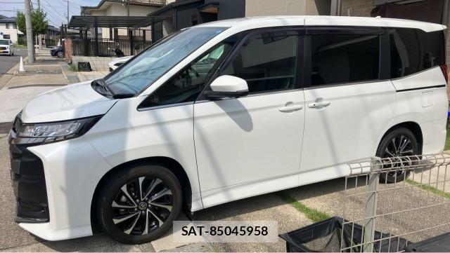 Toyota NOAH 2024-03 8282431-10