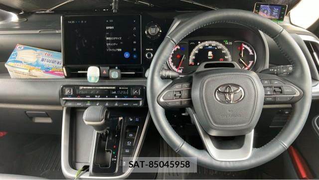 Toyota NOAH 2024-03 8282431-16