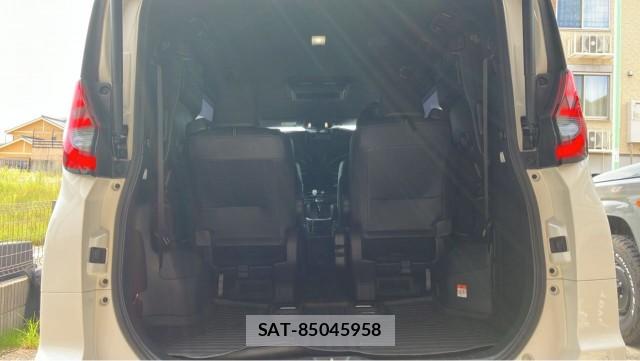 Toyota NOAH 2024-03 8282431-17
