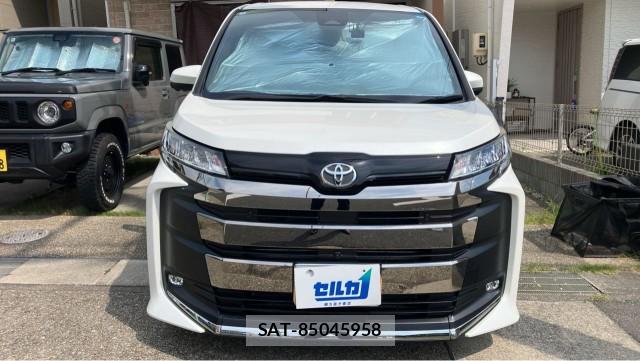 Toyota NOAH 2024-03 8282431-9