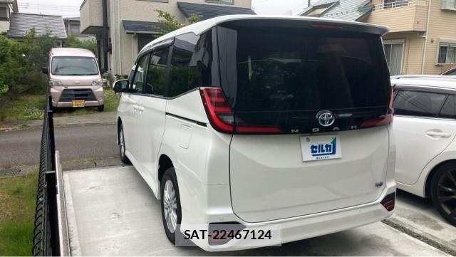 Toyota NOAH 2025-07 8282477-13