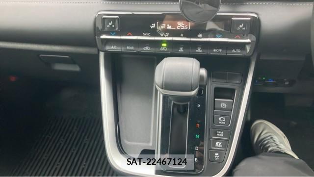 Toyota NOAH 2025-07 8282477-14