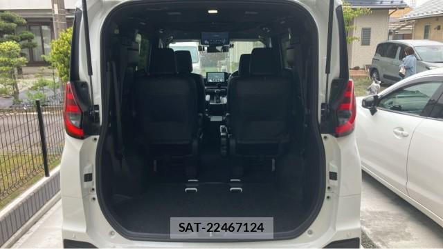Toyota NOAH 2025-07 8282477-17