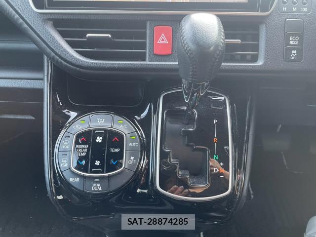 Toyota NOAH 2019-10 8282764-10