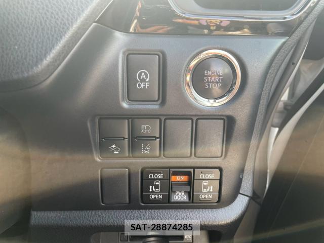 Toyota NOAH 2019-10 8282764-11