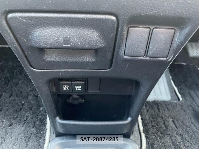 Toyota NOAH 2019-10 8282764-12