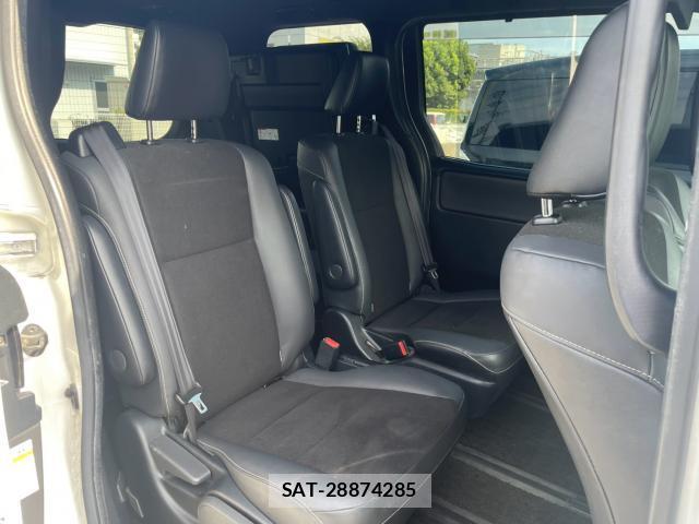 Toyota NOAH 2019-10 8282764-15