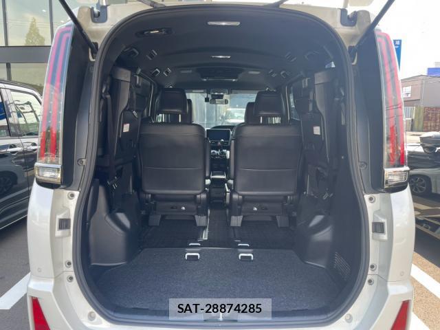 Toyota NOAH 2019-10 8282764-17