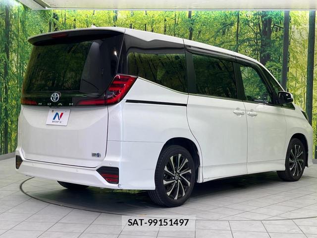 Toyota NOAH 2023-09 8282839-17