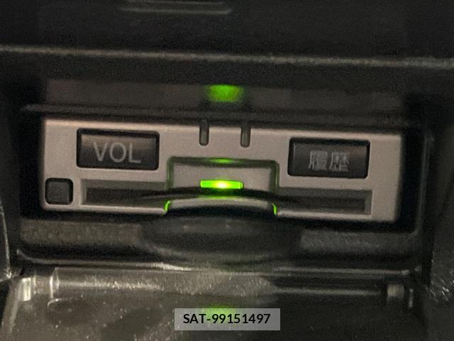 Toyota NOAH 2023-09 8282839-6