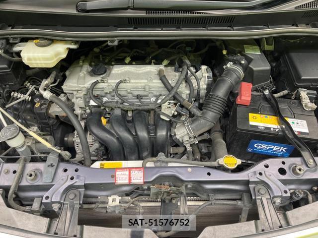 Toyota NOAH 2014-12 8282850-18