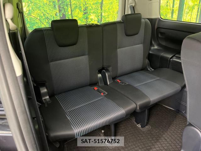 Toyota NOAH 2014-12 8282850-9
