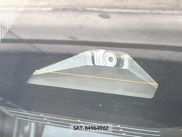 Toyota NOAH 2023-09 8282865-3