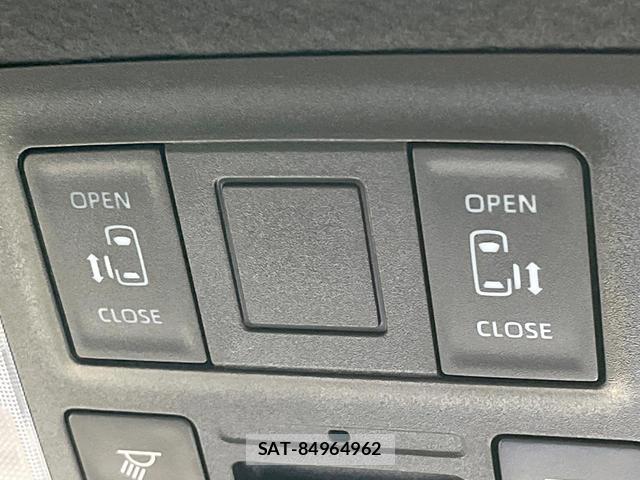 Toyota NOAH 2023-09 8282865-5