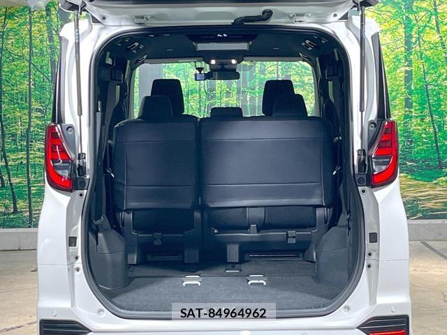 Toyota NOAH 2023-09 8282865-9