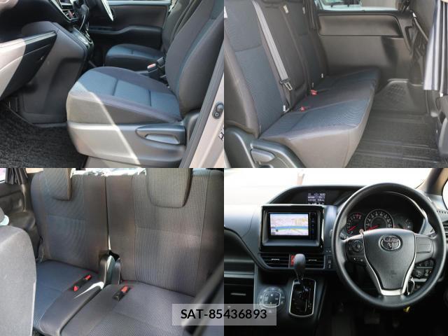 Toyota NOAH 2021-11 8282882-4