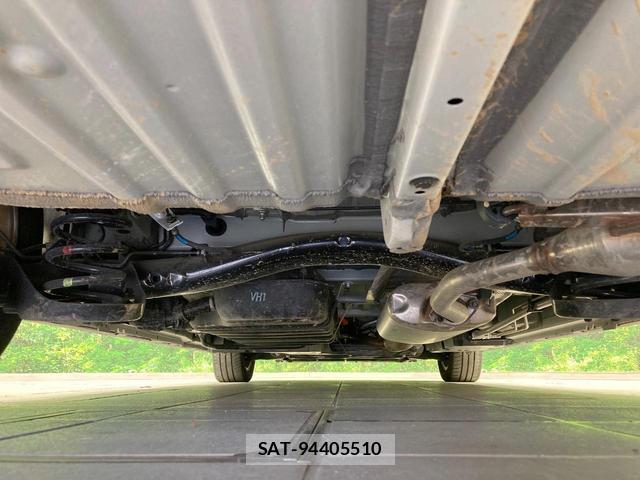 Toyota NOAH 2023-06 8283298-18