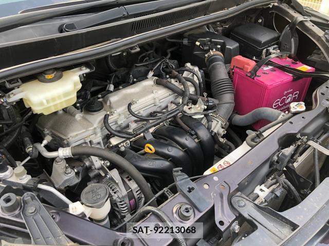 Toyota NOAH 2018-03 8283391-13