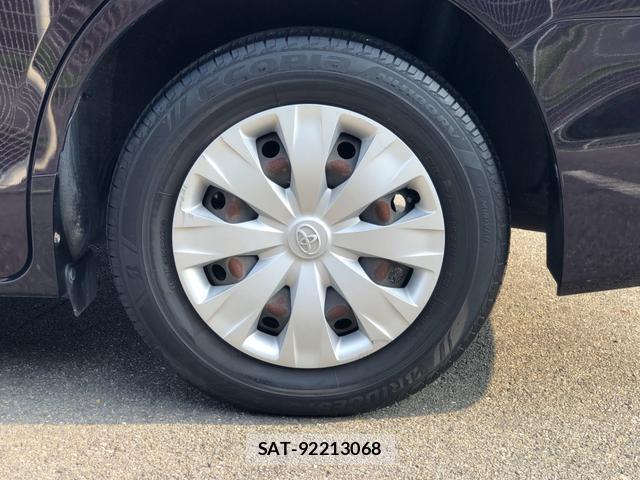 Toyota NOAH 2018-03 8283391-15