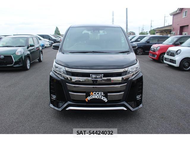 Toyota NOAH 2019-12 8283494-0