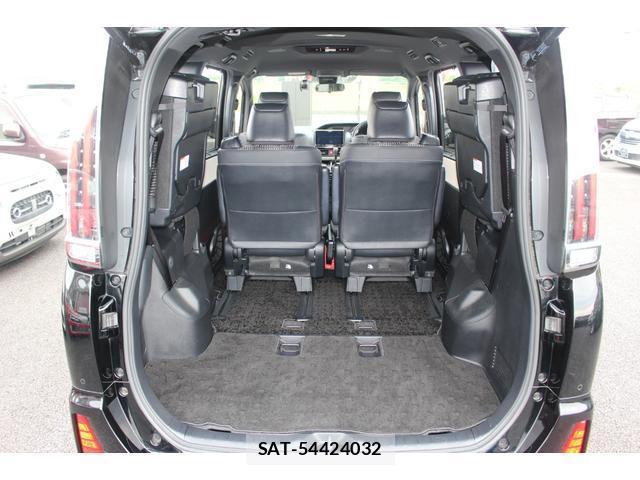Toyota NOAH 2019-12 8283494-14