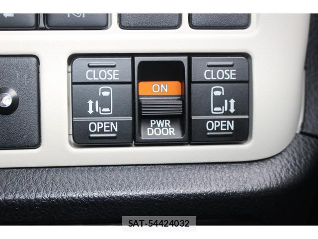 Toyota NOAH 2019-12 8283494-5