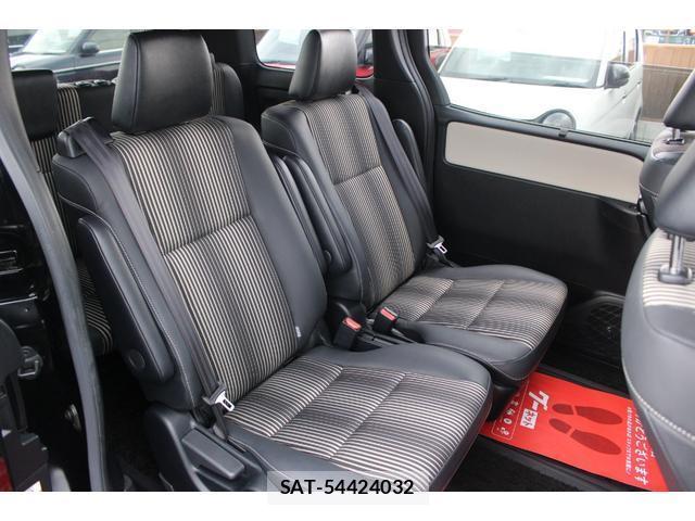 Toyota NOAH 2019-12 8283494-9