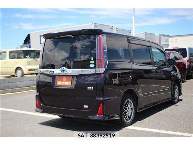 Toyota NOAH 2018-02 8283556-15