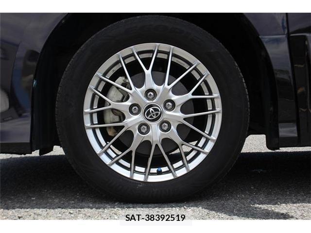 Toyota NOAH 2018-02 8283556-18