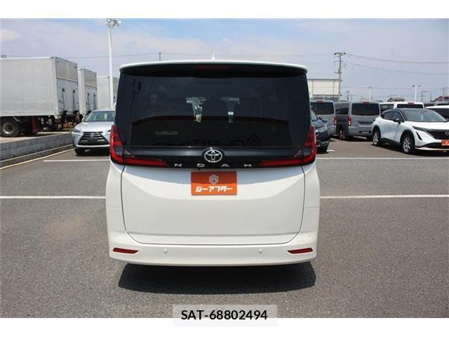 Toyota NOAH 2025-05 8283562-12