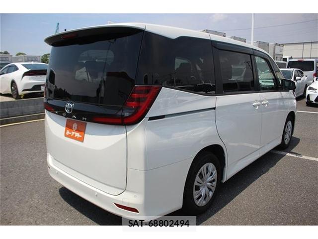 Toyota NOAH 2025-05 8283562-13