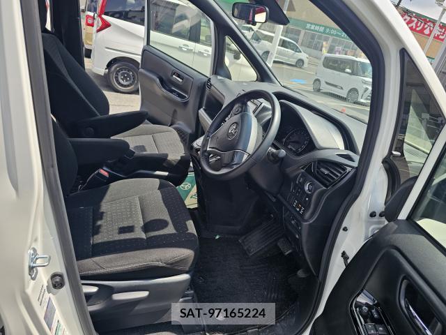 Toyota NOAH 2020-12 8283695-4