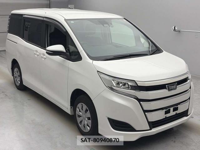 Toyota NOAH 2019-07 8283854-0