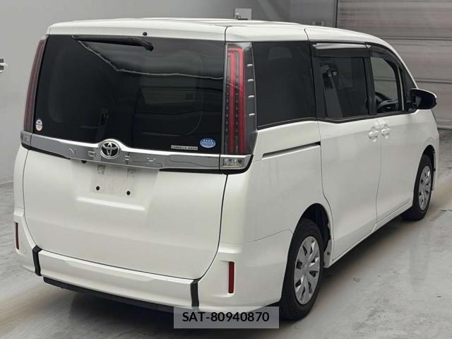 Toyota NOAH 2019-07 8283854-2