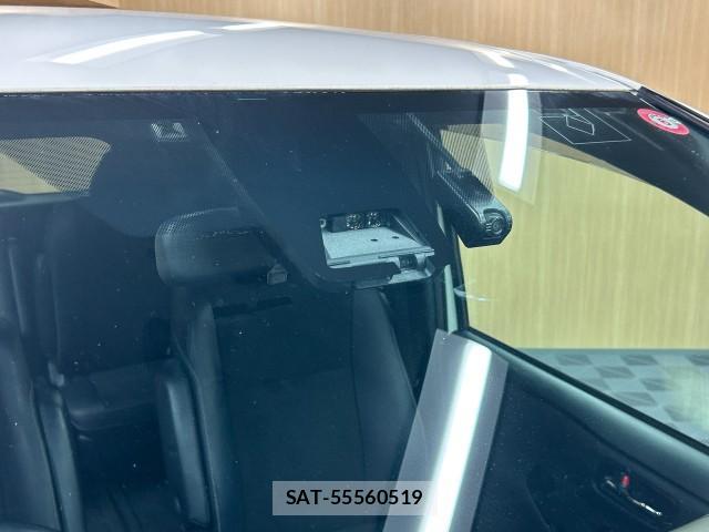 Toyota NOAH 2018-03 8283865-19