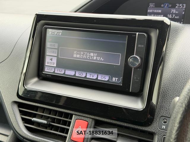 Toyota NOAH 2014-03 8284094-13