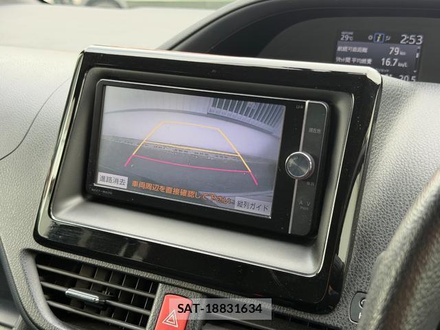 Toyota NOAH 2014-03 8284094-14