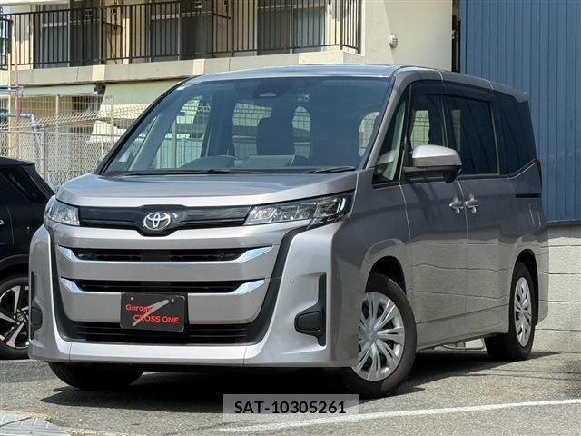 Toyota NOAH 2022-07 8284448-0
