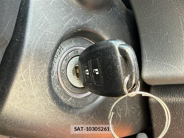 Toyota NOAH 2022-07 8284448-12