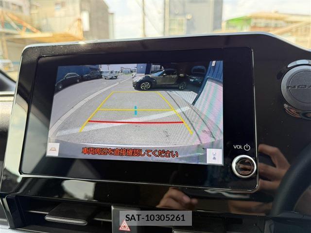 Toyota NOAH 2022-07 8284448-5