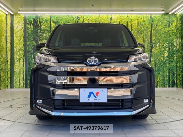 Toyota NOAH 2023-06 8284931-14