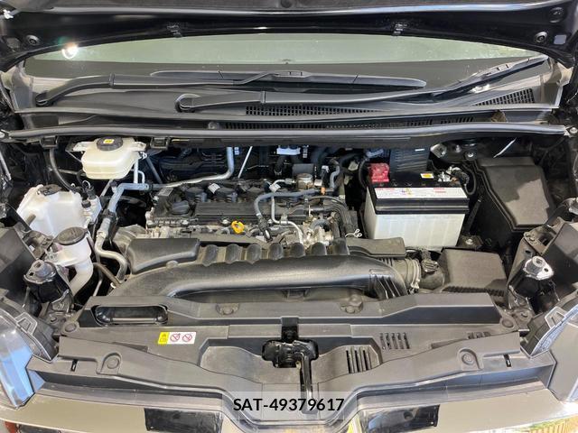 Toyota NOAH 2023-06 8284931-18