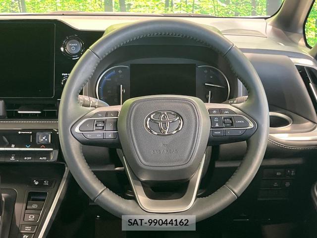 Toyota NOAH 2025-11 8285180-11