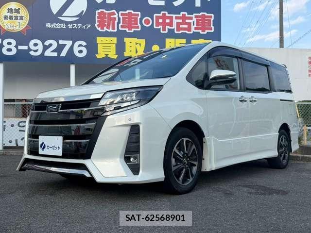 Toyota NOAH 2018-01 8285258-11
