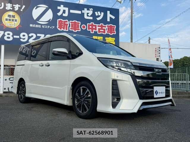 Toyota NOAH 2018-01 8285258-15