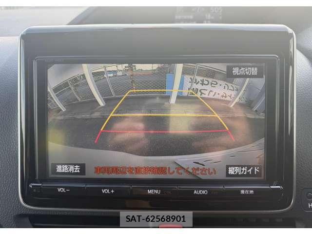 Toyota NOAH 2018-01 8285258-5