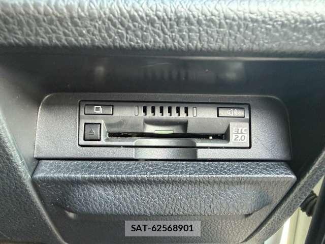 Toyota NOAH 2018-01 8285258-9