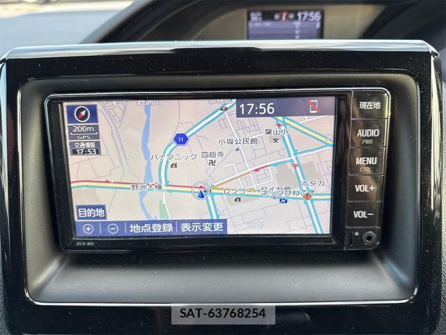 Toyota NOAH 2021-03 8285411-1
