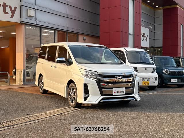 Toyota NOAH 2021-03 8285411-5