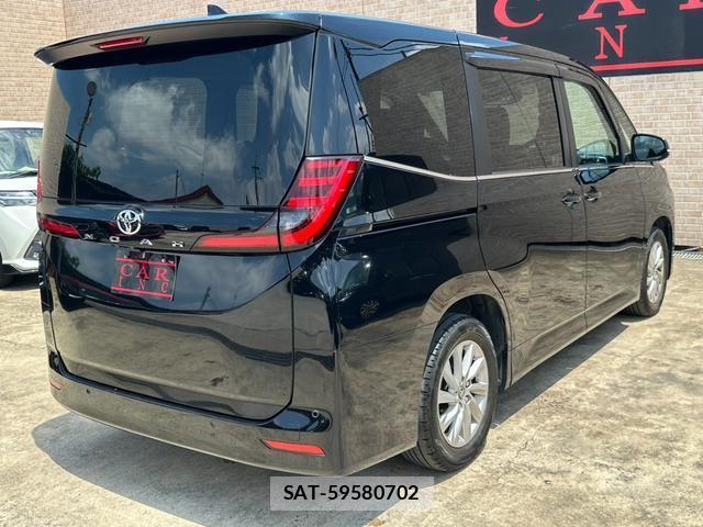 Toyota NOAH 2022-04 8285445-2